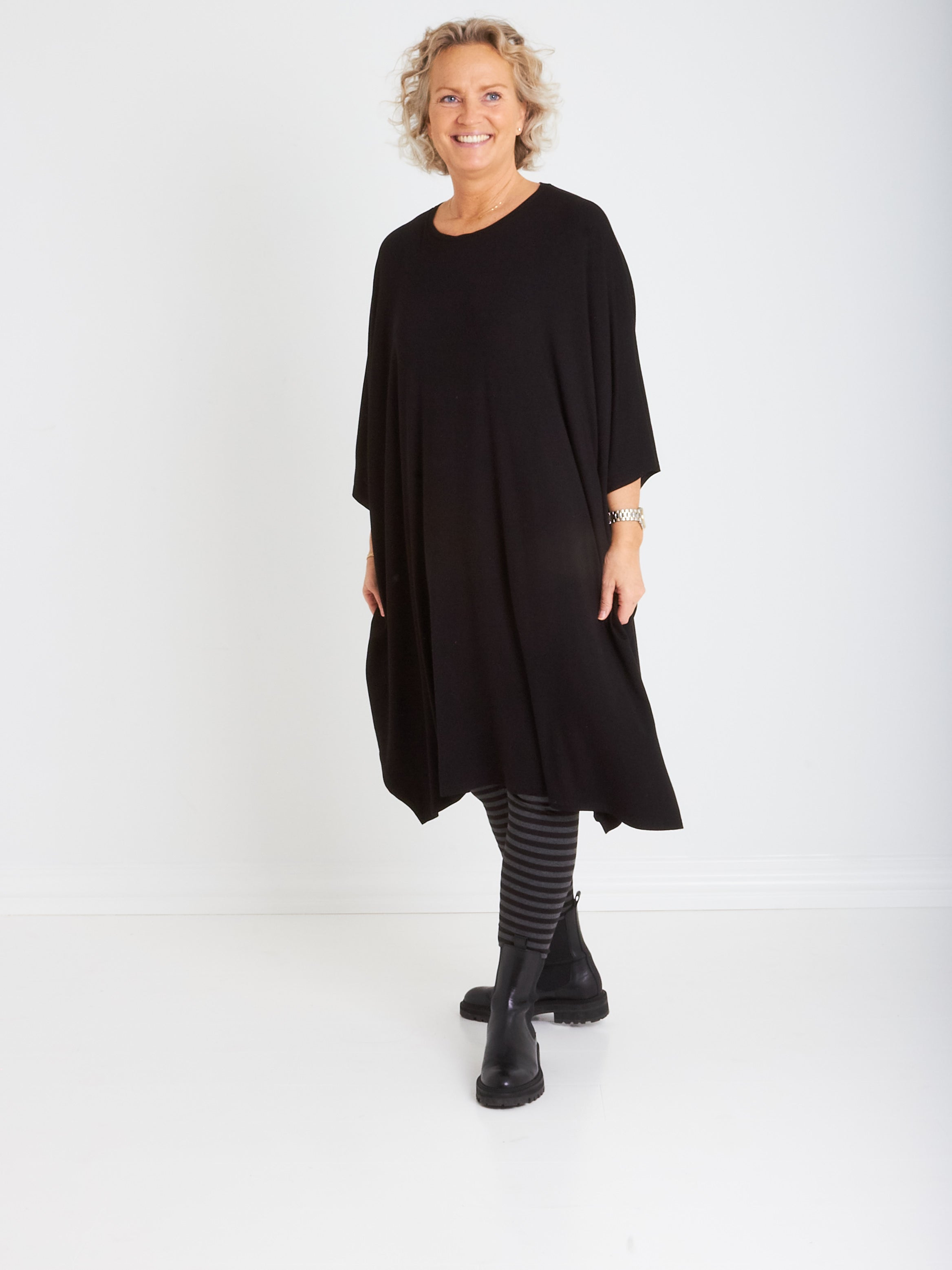 Comfy Copenhagen ApS Higher Love Dress Black